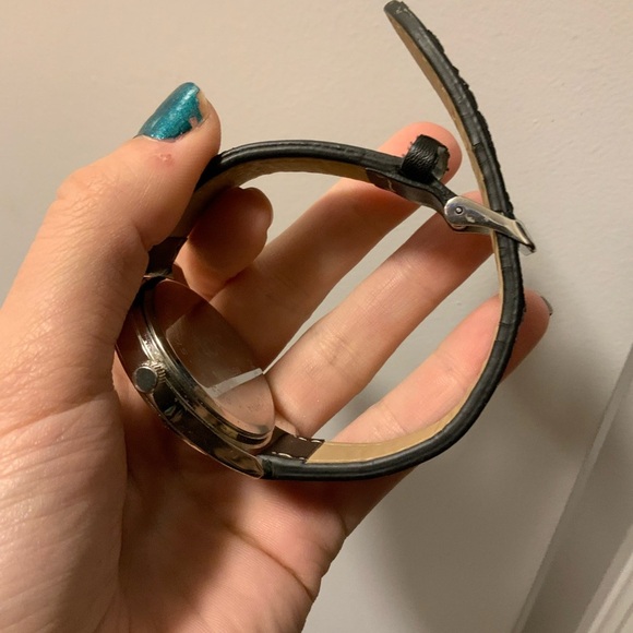 TCK Men’s Wrist Watch Working Order Silver Leather Band - Picture 10 of 12